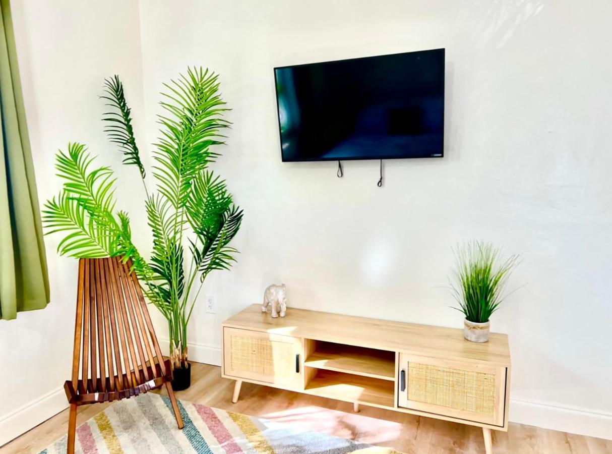 Enchanting Cozy Apartment 10 Min Away From Airport, Calle 8, Brickell, Coral Gables, The Beach And More! Майами Экстерьер фото